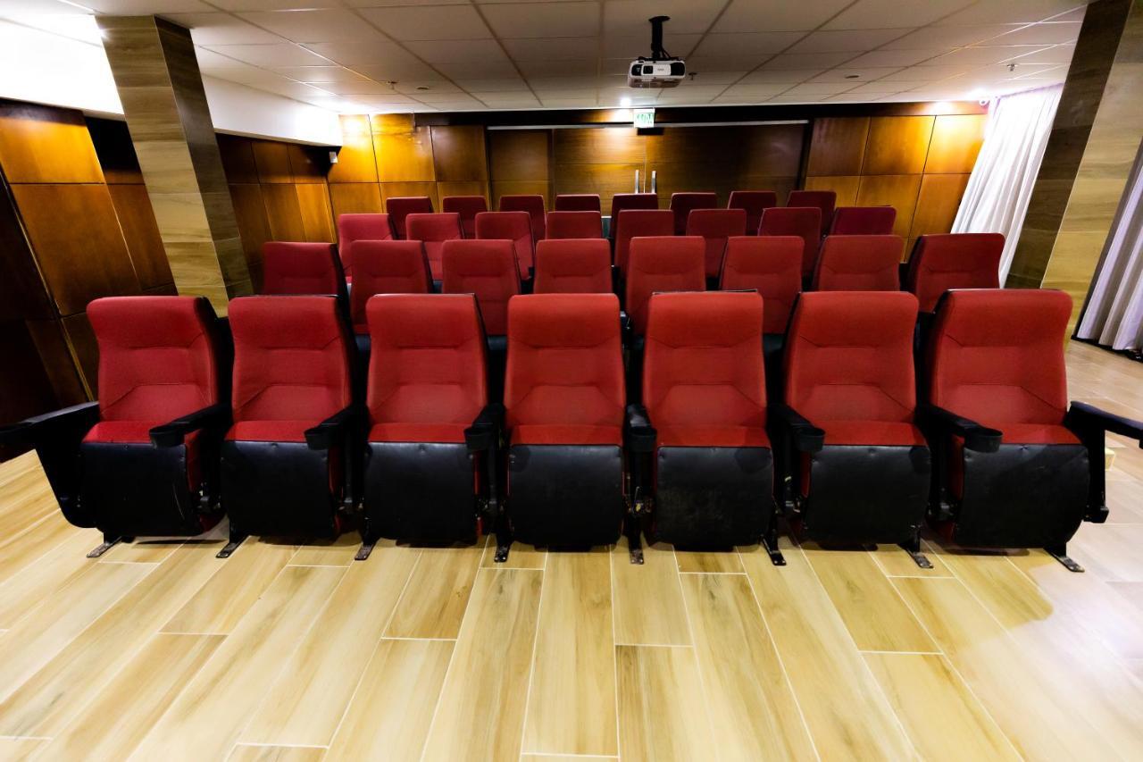 Ocean Palace All Inclusive Premium Натал Екстериор снимка The cinema at the National Museum of the Marine Corps